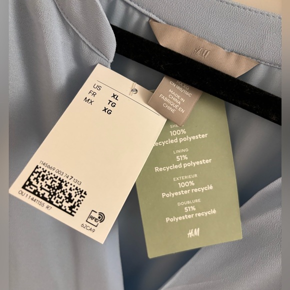 H&M Pleated Dress - Picture 7 of 7